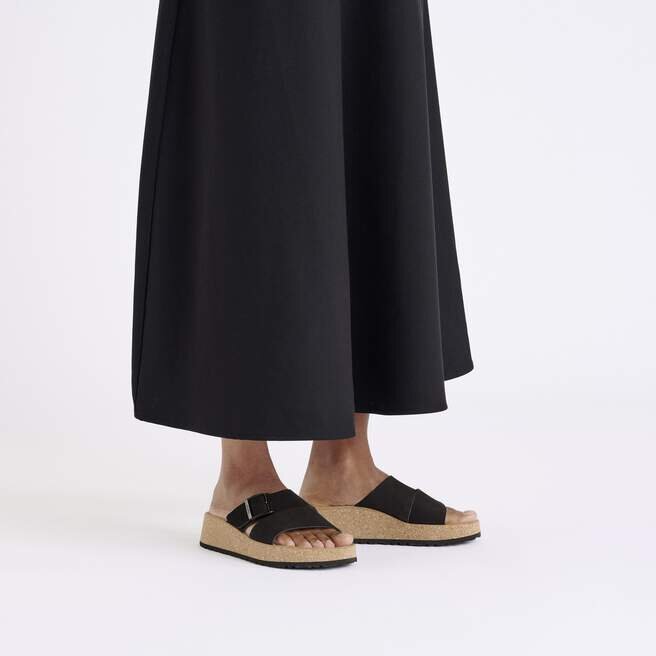 Almina nubuklær Almina nubuklær