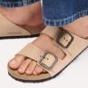 Arizona Wire Buckle Nubuk Leather