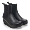 Ebba Slip-on i skinn, svart Ebba Slip-on i skinn, svart