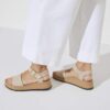 Glenda sandal i semsket skinn og tekstil Glenda sandal i semsket skinn og tekstil